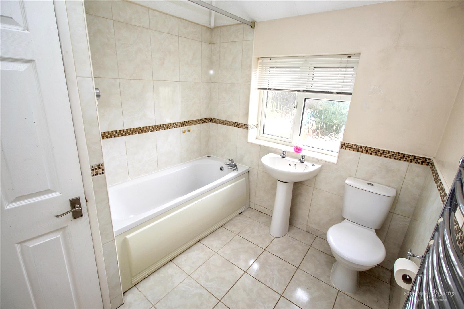Fairford Road, Tilehurst, Reading